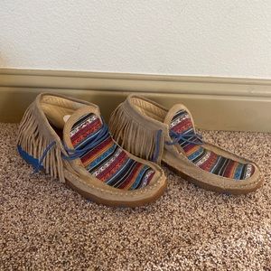 Womens Twisted X Serape Fringe Moccasins